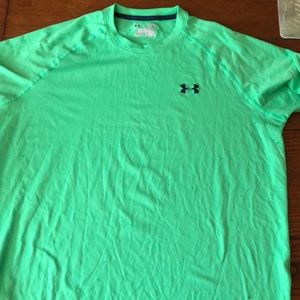 Men’s Under Armour shirt